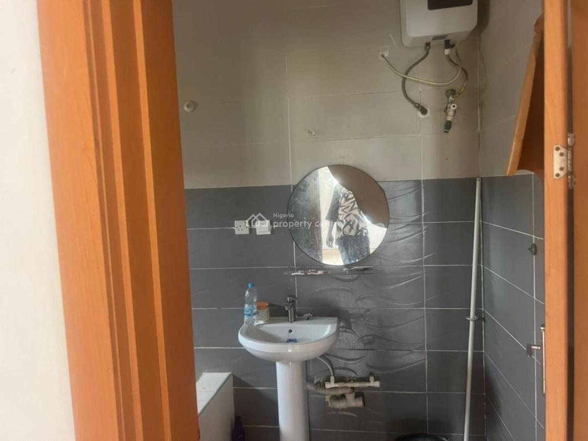 2 Bedroom Apartment, Ikota, Lekki, Lagos, Flat / Apartment for Rent