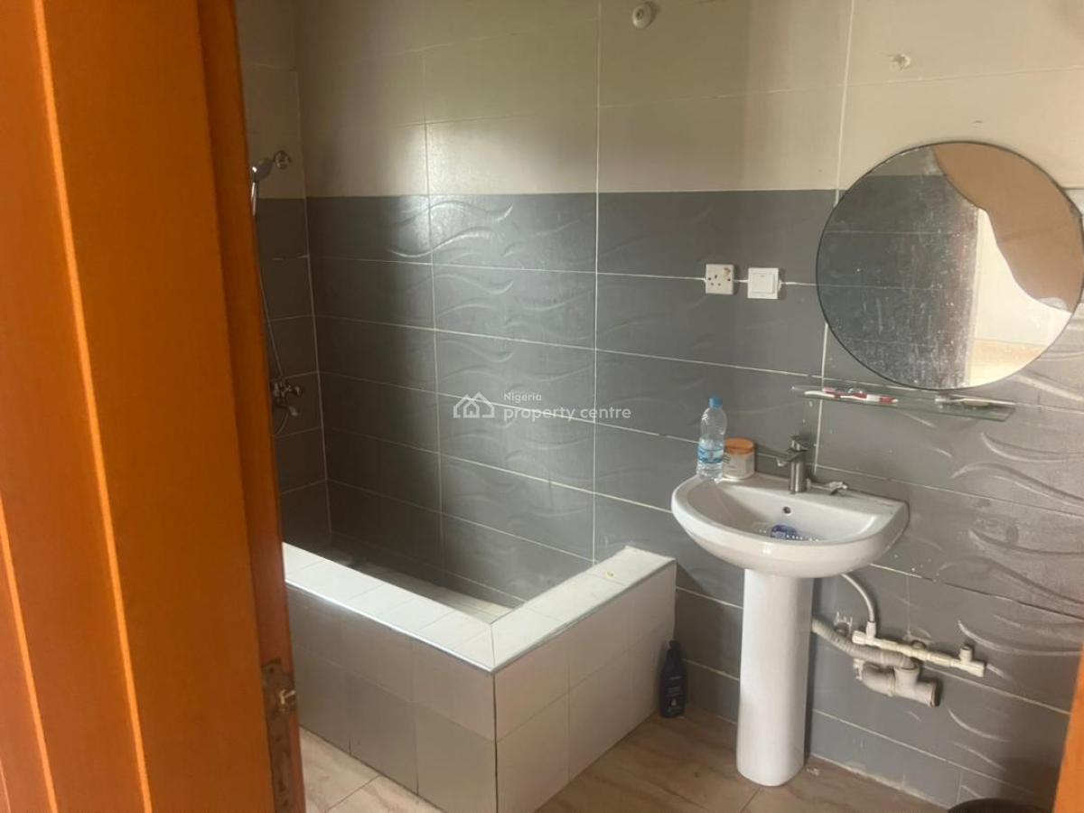 2 Bedroom Apartment, Ikota, Lekki, Lagos, Flat / Apartment for Rent