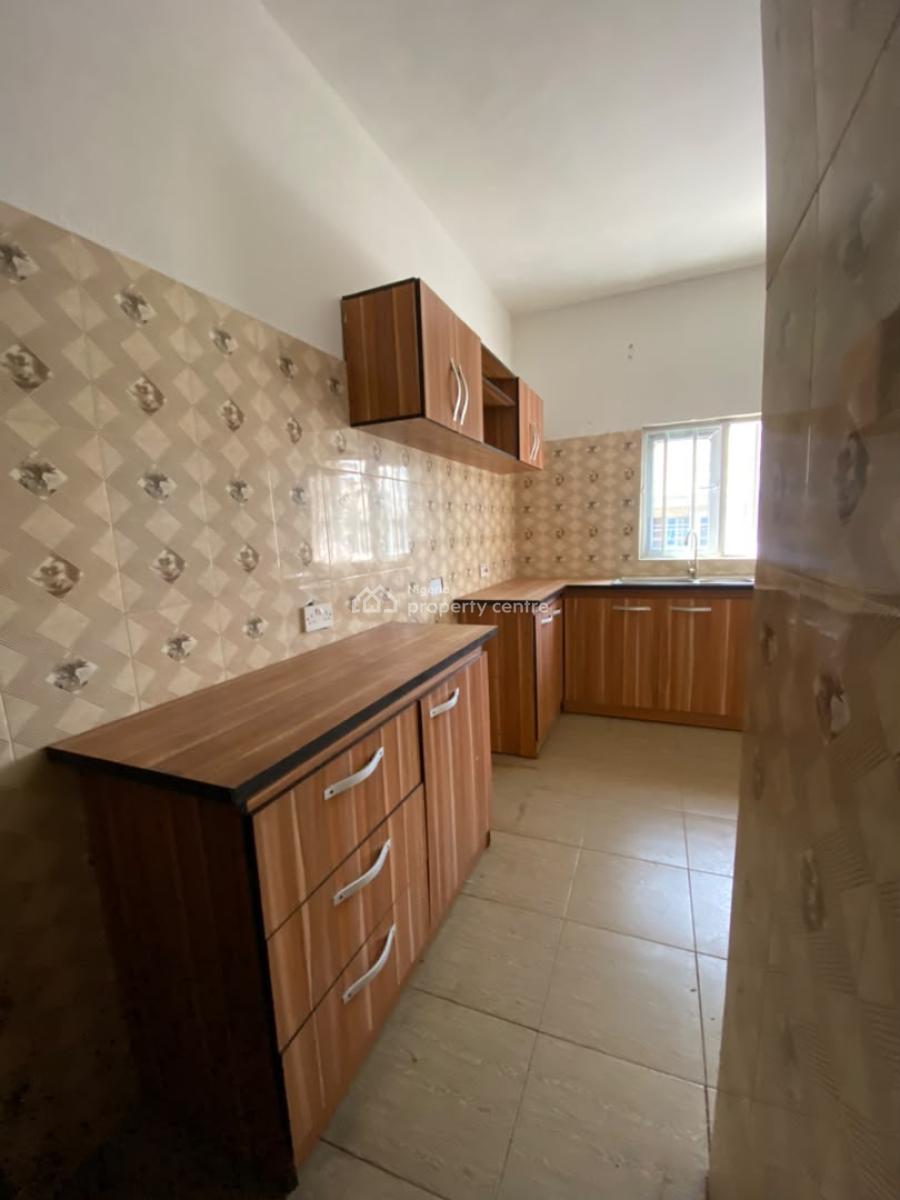 Exclusive 2 Bedrooms Luxury Apartment, Badore Road, Ajah, Lagos, Flat / Apartment for Rent