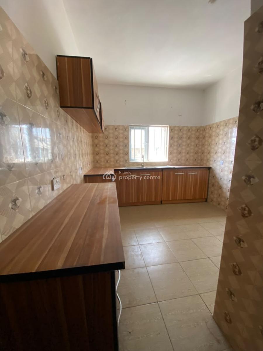 Exclusive 2 Bedrooms Luxury Apartment, Badore Road, Ajah, Lagos, Flat / Apartment for Rent