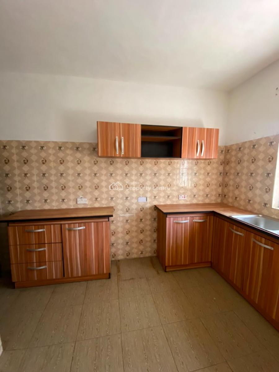 Exclusive 2 Bedrooms Luxury Apartment, Badore Road, Ajah, Lagos, Flat / Apartment for Rent