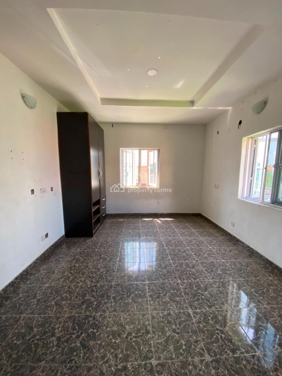 Exclusive 2 Bedrooms Luxury Apartment, Badore Road, Ajah, Lagos, Flat / Apartment for Rent