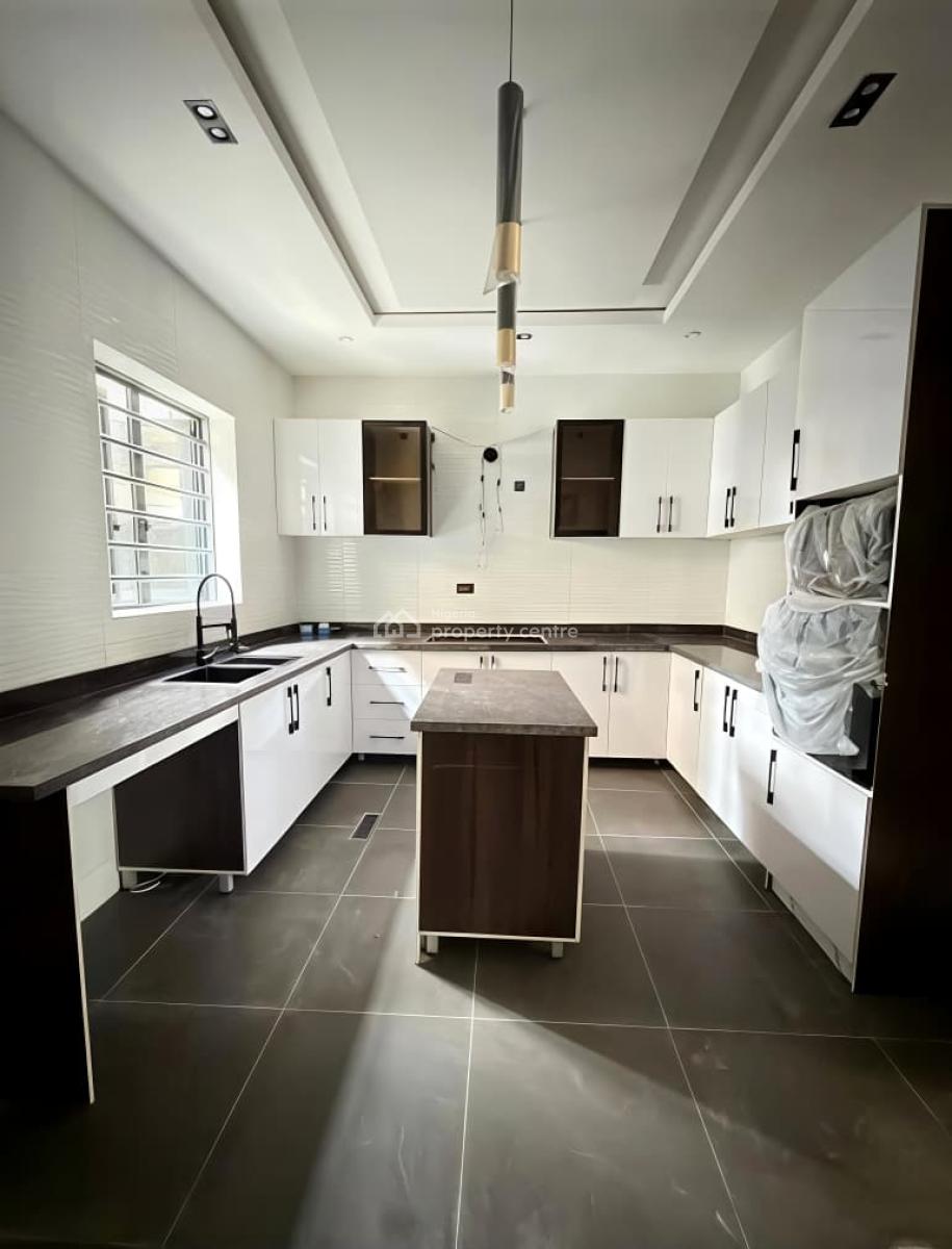 Modern 4-bedroom Semi-detached Duplex with Bq., Gbagada, Lagos, Semi-detached Duplex for Sale