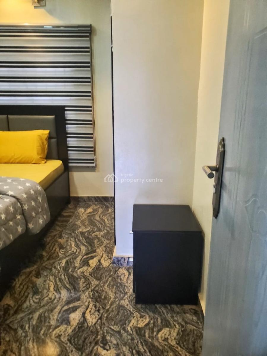 Fully Furnished 2 Bedroom Flat, Aromolaran Junction, Agodi, Ibadan, Oyo, Flat / Apartment for Rent