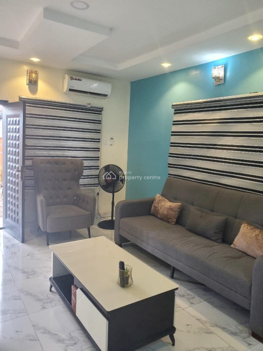 Fully Furnished 2 Bedroom Flat, Aromolaran Junction, Agodi, Ibadan, Oyo, Flat / Apartment for Rent