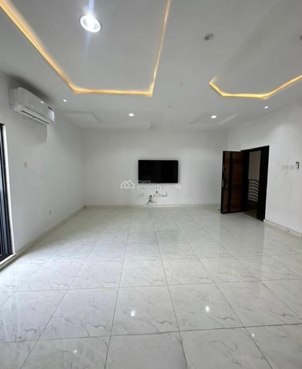 2 Bedroom Apartment with Swimming Pool, Freedom Way, Lekki, Lagos, Flat / Apartment for Rent