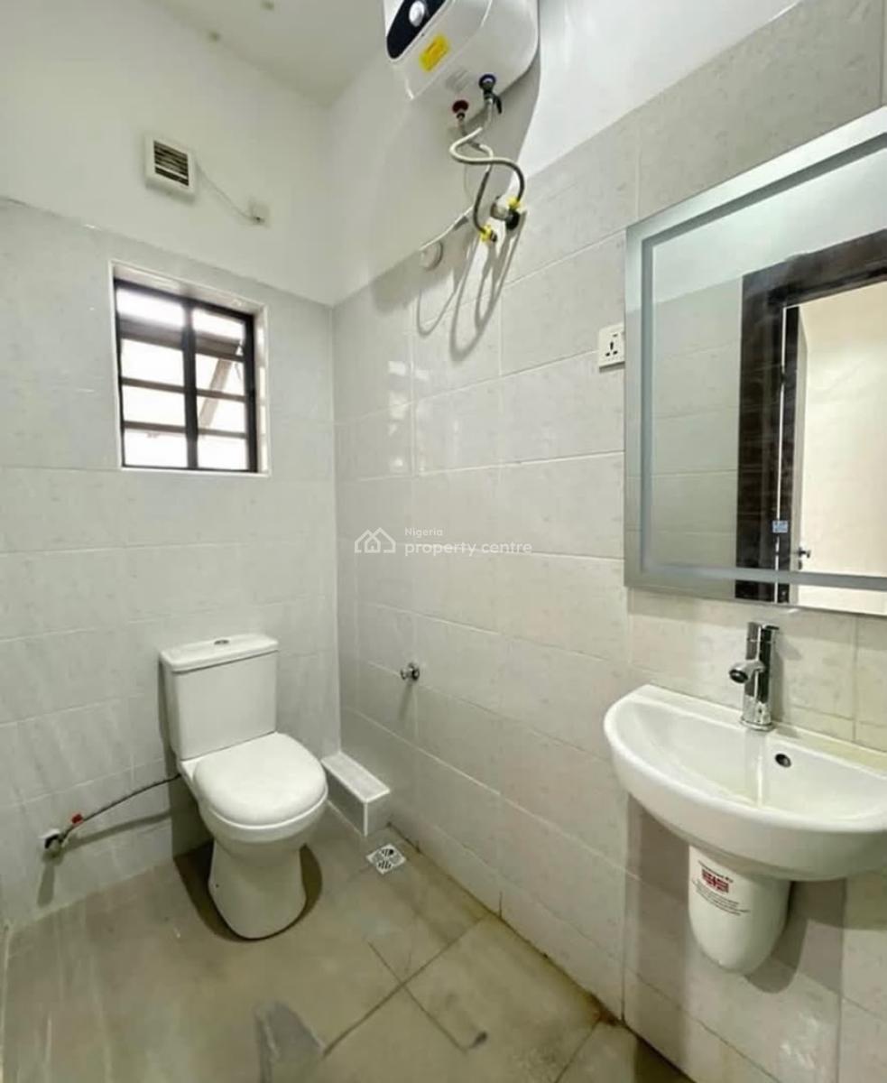 2 Bedroom Apartment with Swimming Pool, Freedom Way, Lekki, Lagos, Flat / Apartment for Rent