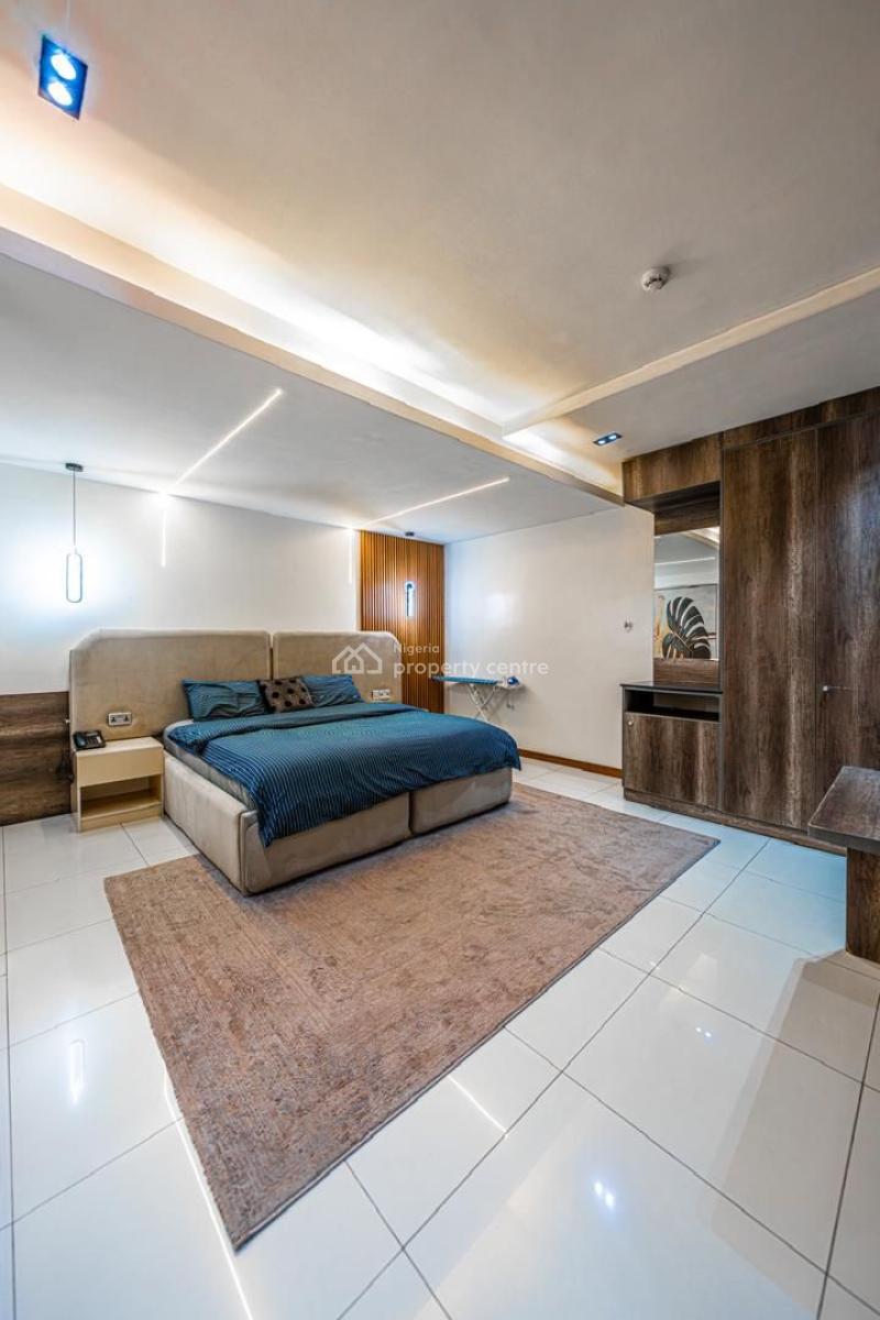 2 Bedroom Apartment with Swimming Pool, Gym, Snooker Board, Table T, Lekki Phase 1, Lekki, Lagos, Flat / Apartment Short Let