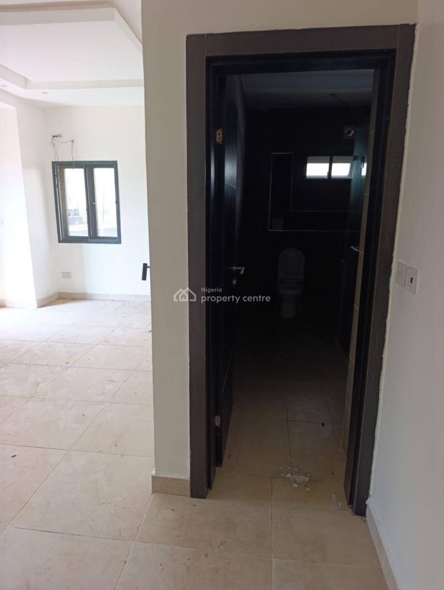 Standard 2 Bedroom Maisonette, Ikate, Lekki, Lagos, Flat / Apartment for Rent