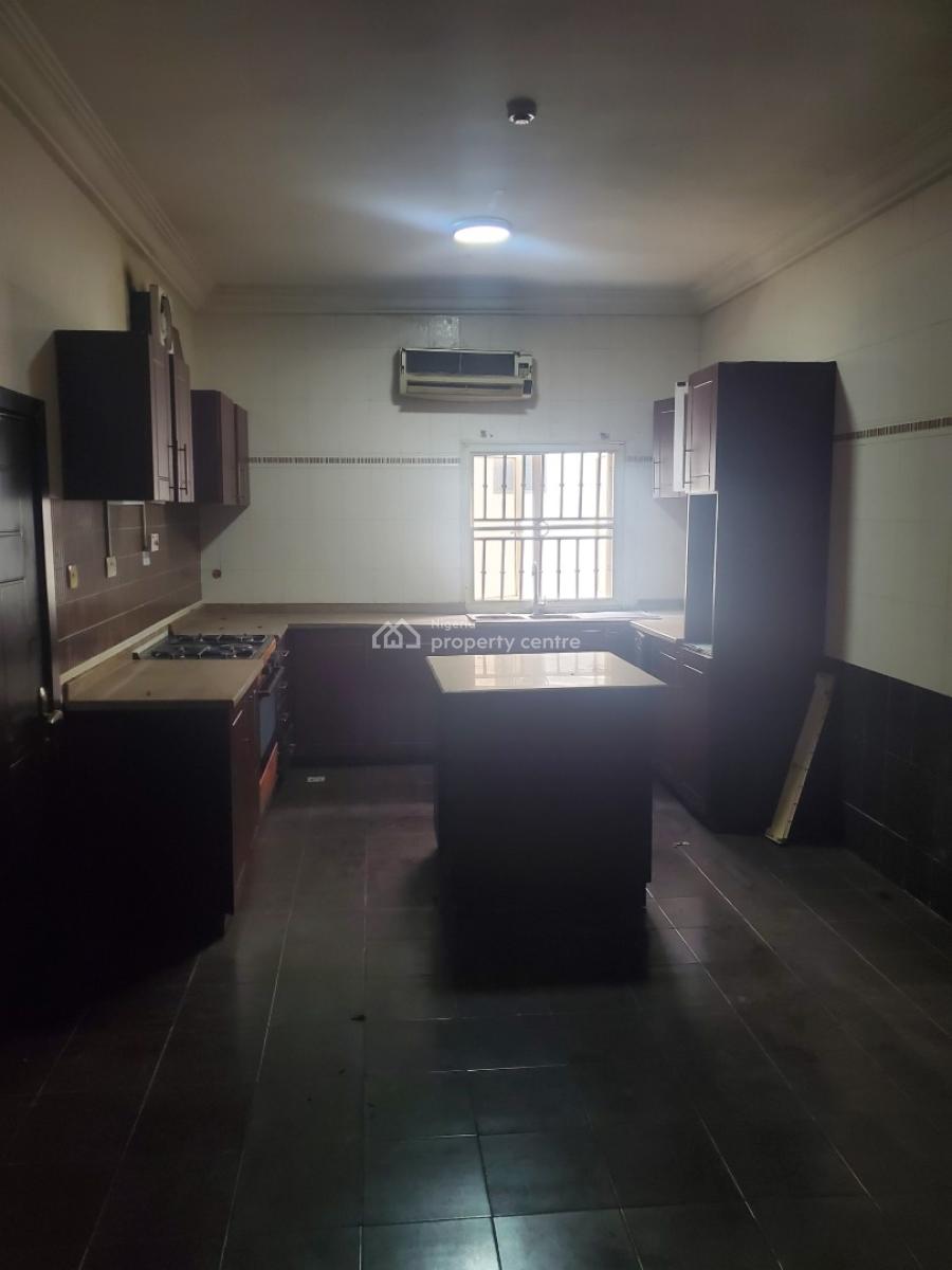 3 Bedrooms Flat in Oniru Victoria Island Lagos Price:10m, Oniru, Victoria Island (vi), Lagos, Flat / Apartment for Rent