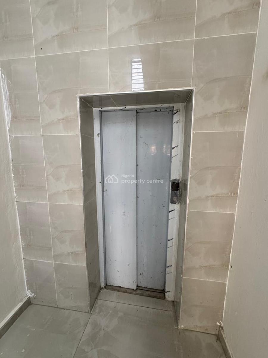 Luxury 3 Bedroom Apartment with Bq, Lekki Phase 1, Lekki, Lagos, Flat / Apartment for Sale