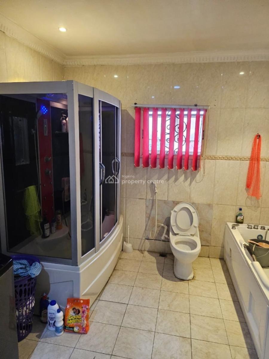 Standard 2 Bedroom Apartment, Rhs, Lekki Phase 1, Lekki, Lagos, Flat / Apartment for Rent