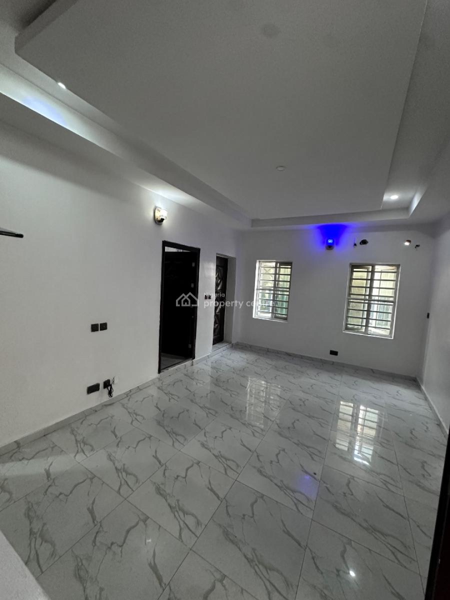 Spacious Miniflat, Davies Court By Catholic Church Road, Ologolo, Lekki, Lagos, Mini Flat (room and Parlour) for Rent
