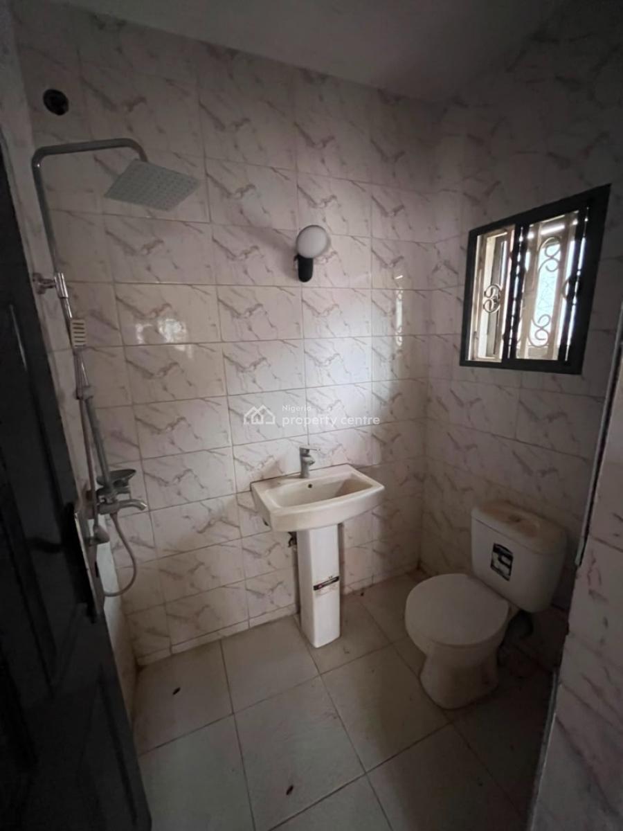 Very Spacious Self Contained, Behind Faplins Estate, Galadimawa, Abuja, Self Contain (single Rooms) for Rent