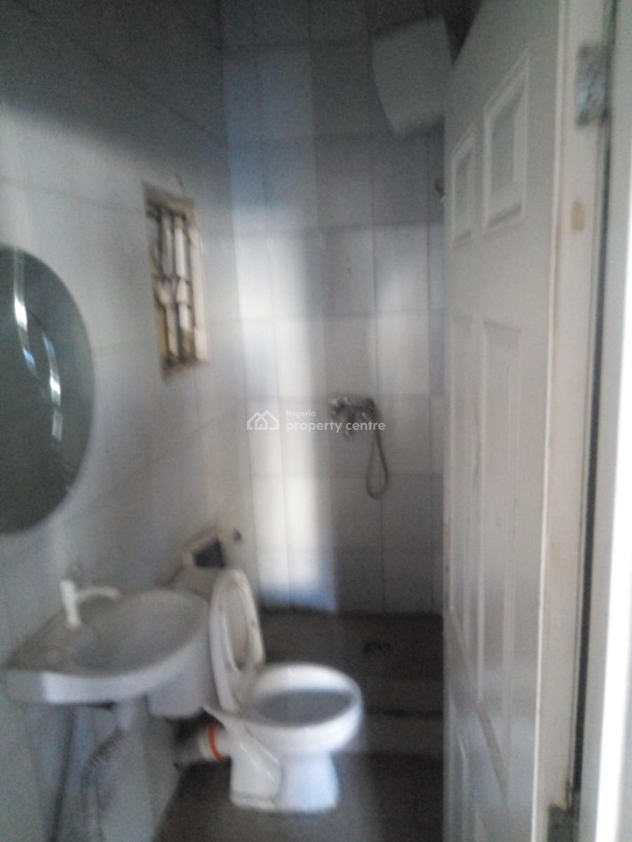 Clean Gigantic 3 Bedrooms Terrace Duplex with Bq & Gas Burner, By Navy, Jahi, Abuja, Terraced Duplex for Rent