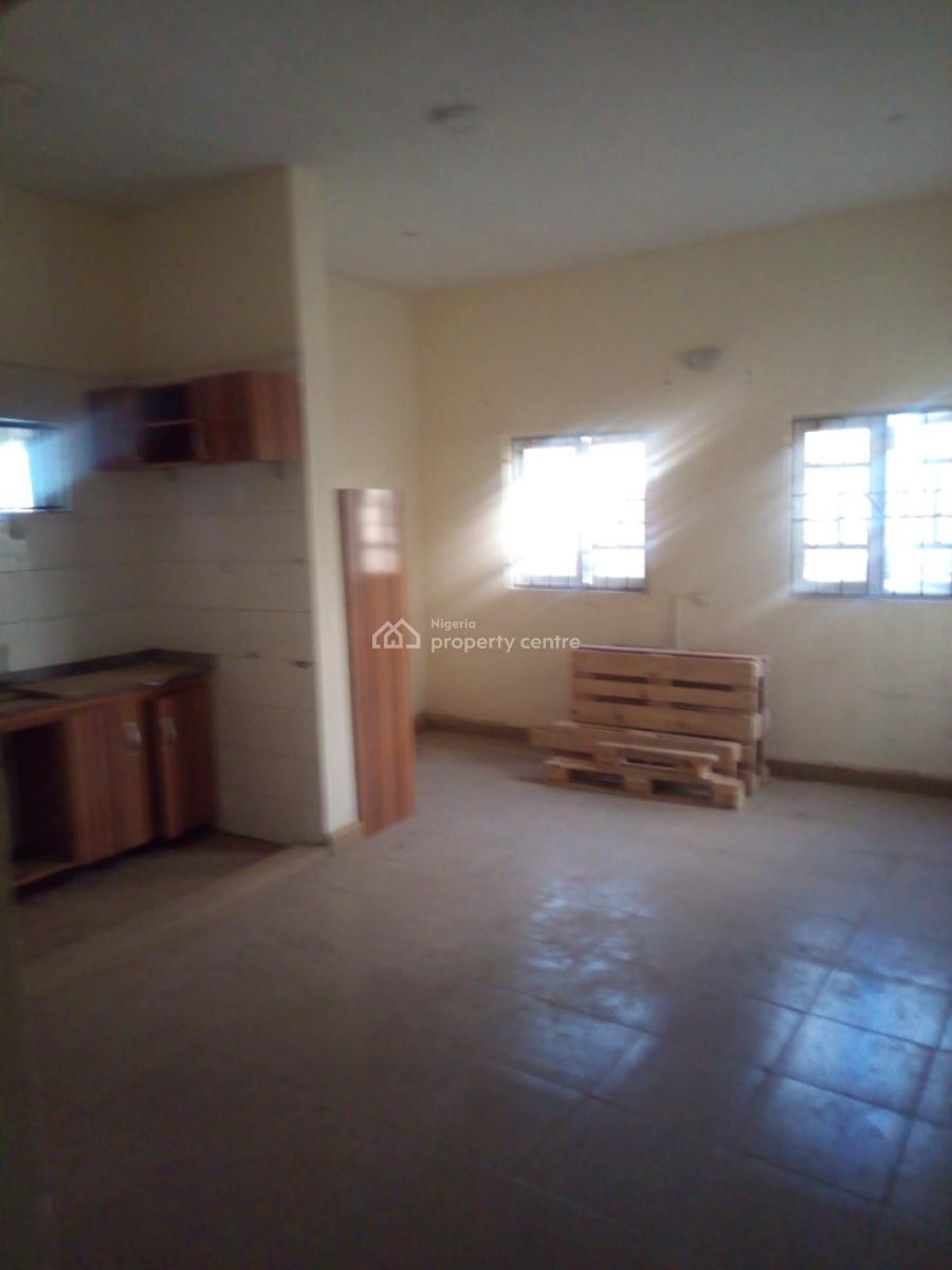 Self Contain, Main, Wuye, Abuja, Self Contain (single Rooms) for Rent