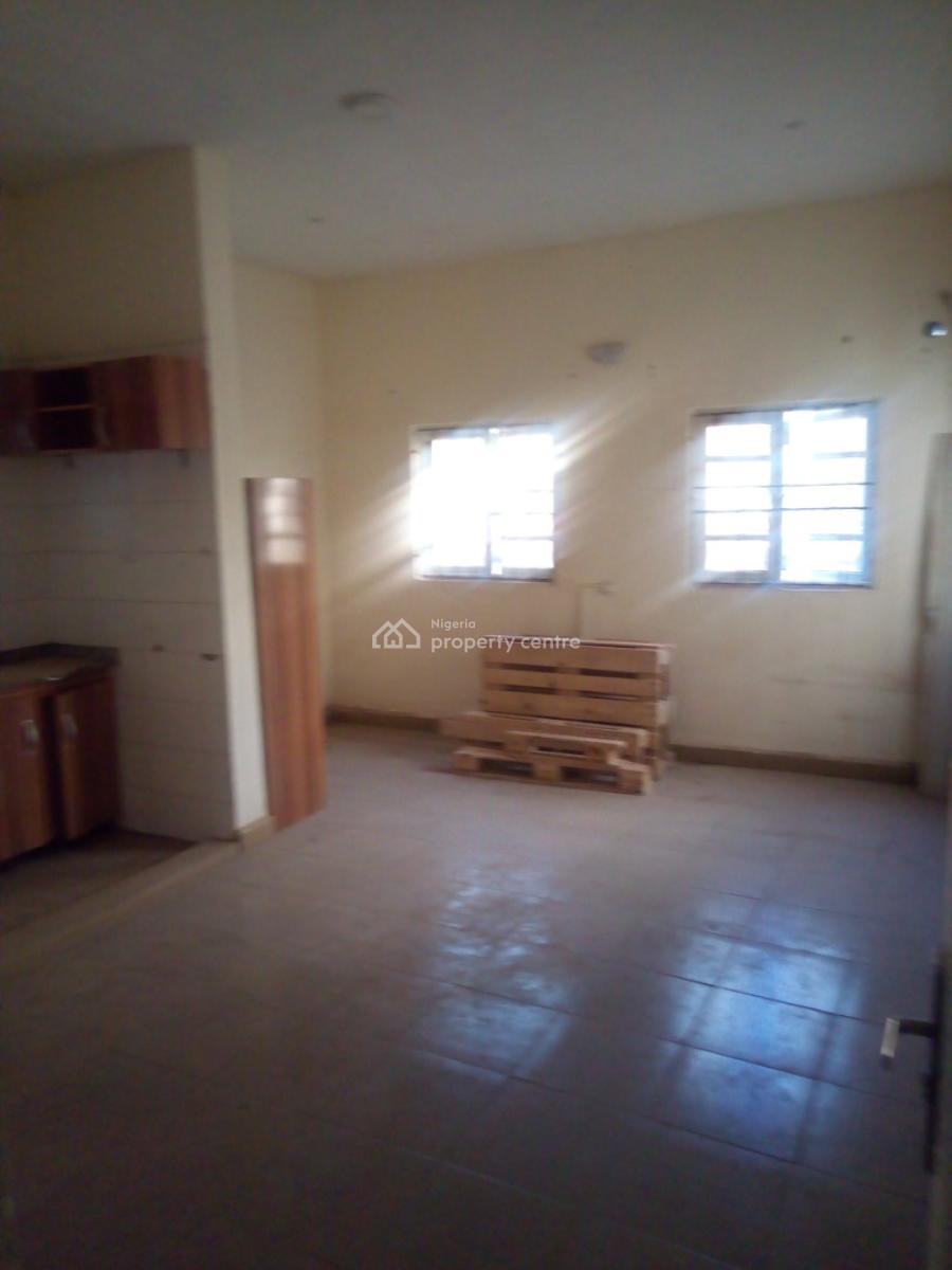 Self Contain, Main, Wuye, Abuja, Self Contain (single Rooms) for Rent