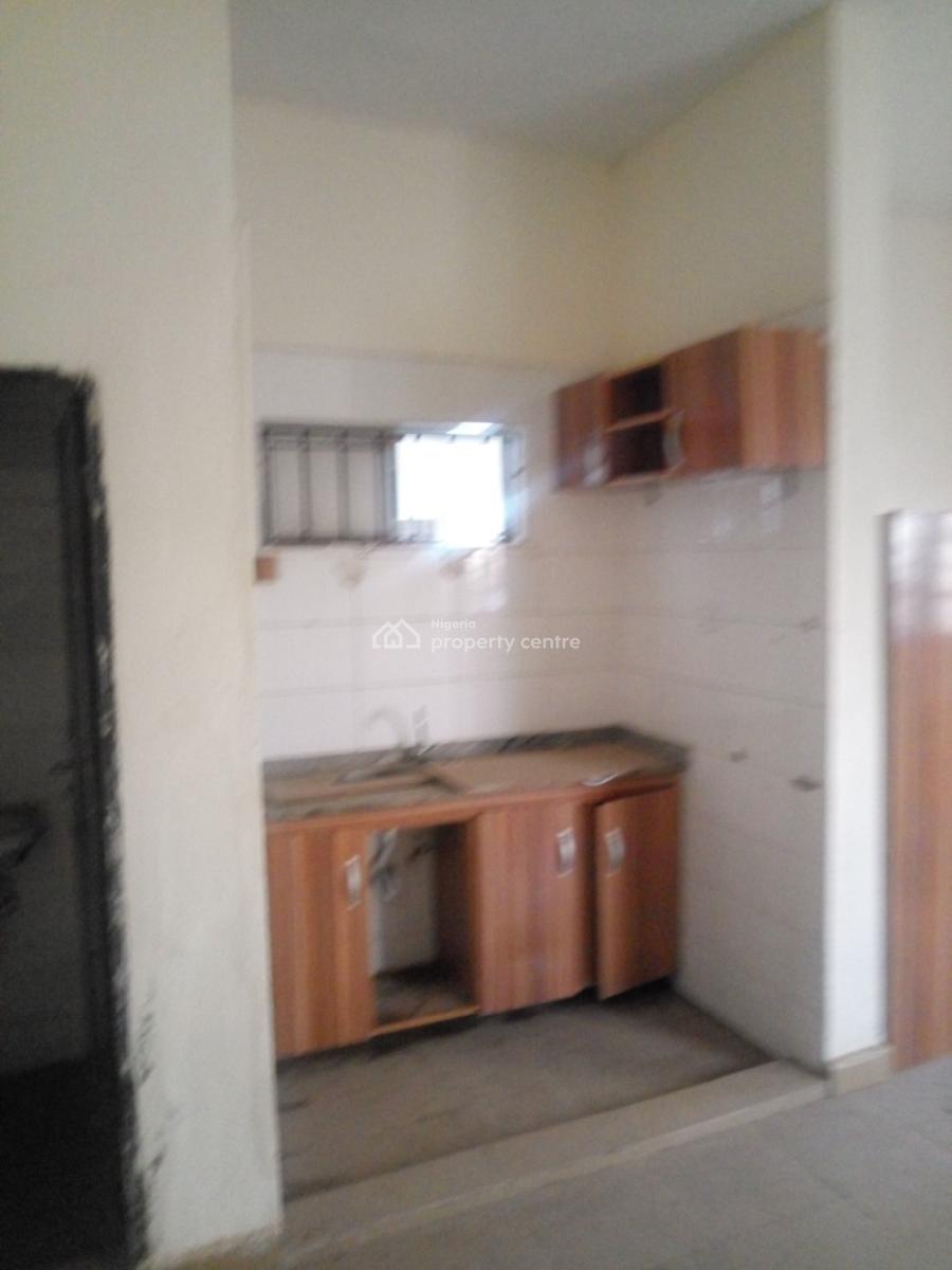 Self Contain, Main, Wuye, Abuja, Self Contain (single Rooms) for Rent