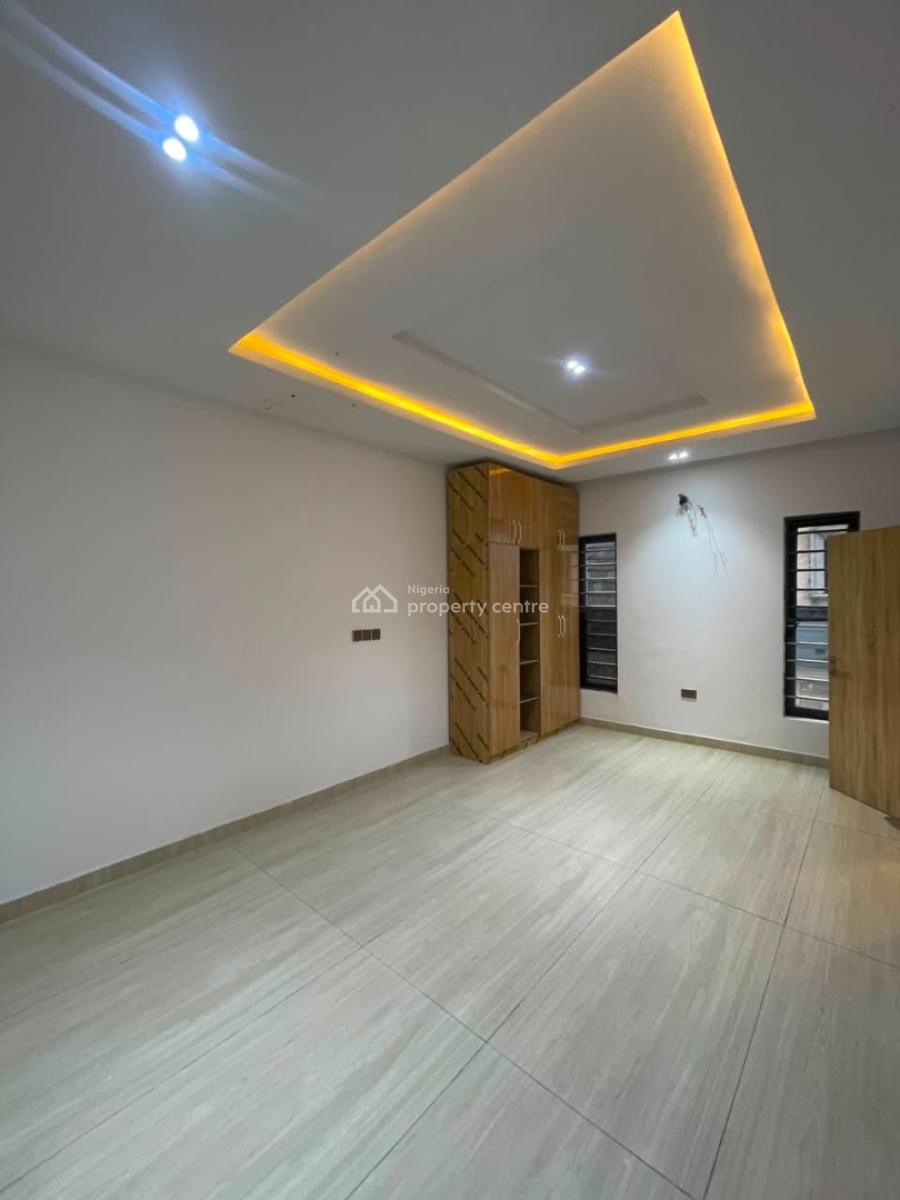 Exquisitely Beautiful Brand New 3 Bedrooms Apartment, New Road, Lekki, Lagos, Flat / Apartment for Rent