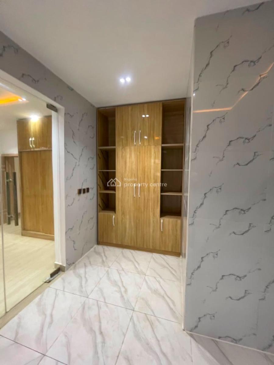 Exquisitely Beautiful Brand New 3 Bedrooms Apartment, New Road, Lekki, Lagos, Flat / Apartment for Rent