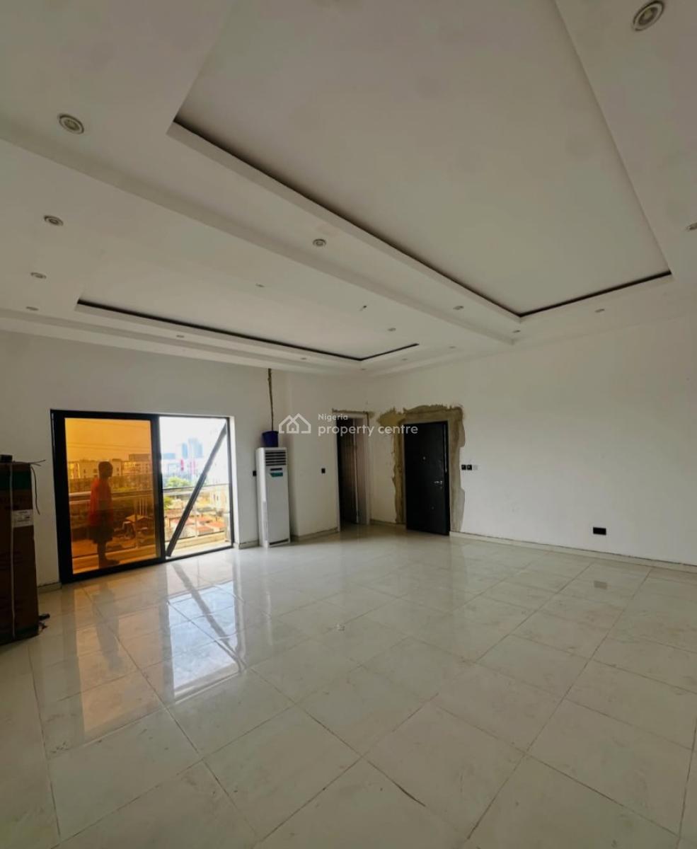 Brand New and Serviced with 24/7 Power Supply 3 Bedroom En-suite Flat., Lekki Phase 1, Lekki, Lagos, Flat / Apartment for Rent
