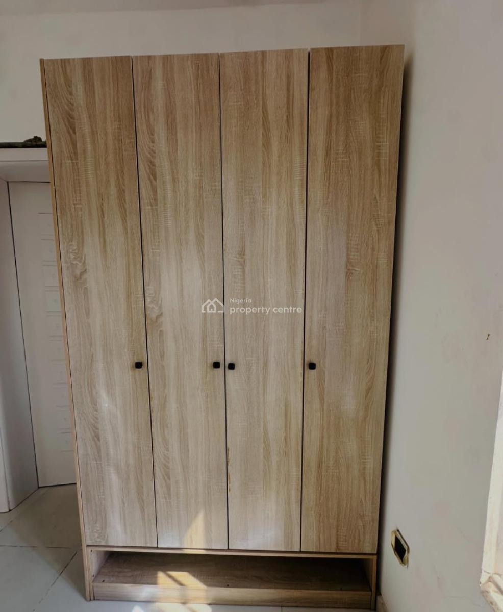 Brand New and Serviced with 24/7 Power Supply 3 Bedroom En-suite Flat., Lekki Phase 1, Lekki, Lagos, Flat / Apartment for Rent
