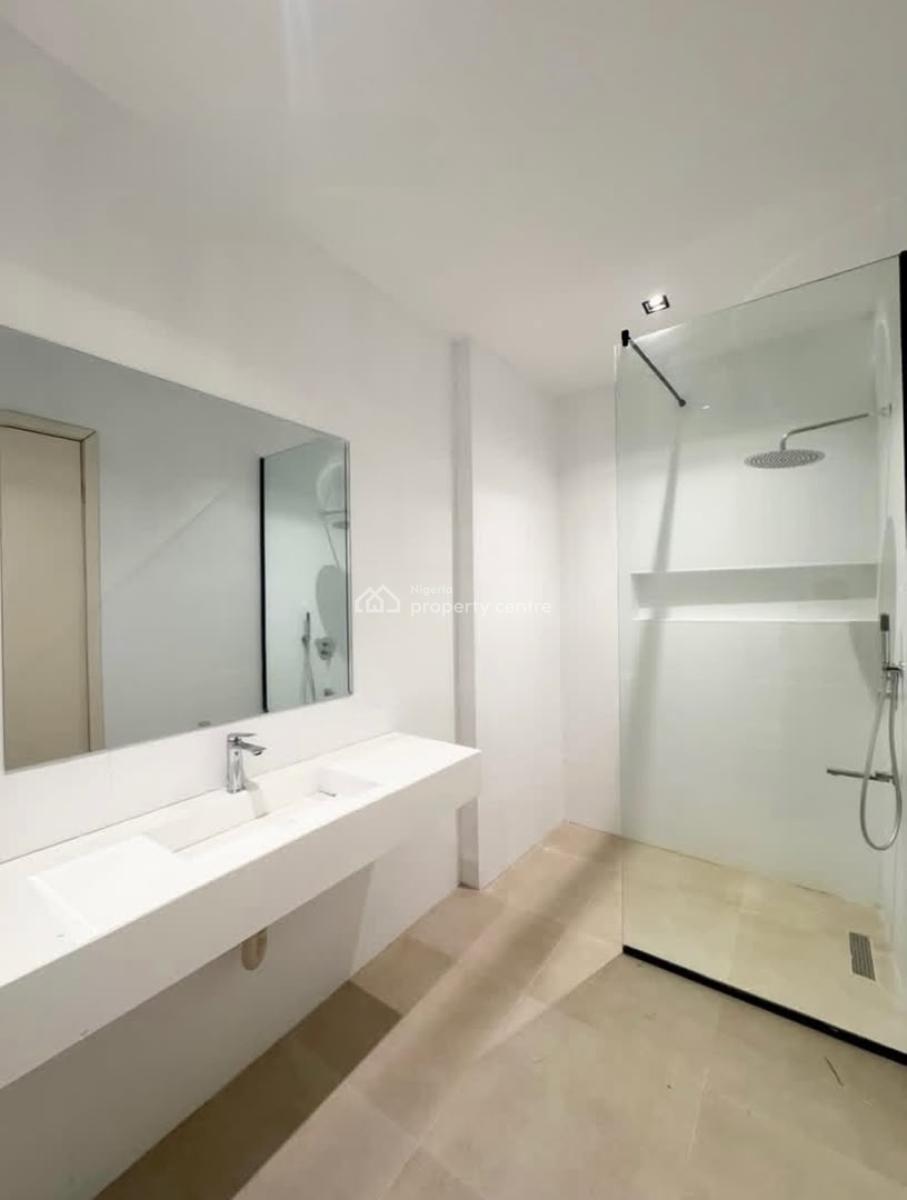 Tastefully Furnished 3 Bedroom Apartment with Elevator & Pool, Lekki Phase 1, Lekki, Lagos, Flat / Apartment for Rent