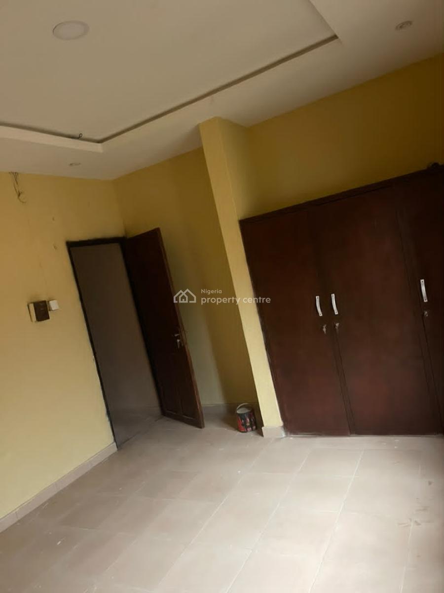 Upgraded 2 Bedroom Apartment, Beesam Area, Mafoluku, Oshodi, Lagos, Flat / Apartment for Rent
