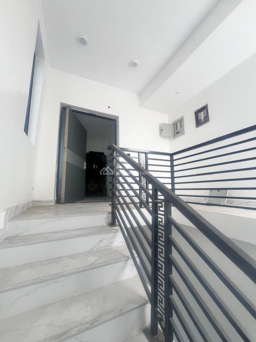 Spacious 5 Bedroom Semi Detached Terrace with Self Compound, Lekki Phase 1, Lekki, Lagos, Semi-detached Duplex for Sale