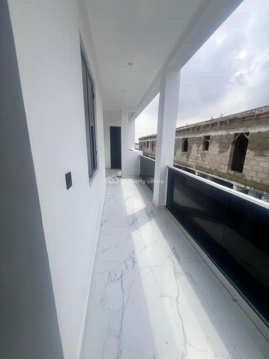 Spacious 5 Bedroom Semi Detached Terrace with Self Compound, Lekki Phase 1, Lekki, Lagos, Semi-detached Duplex for Sale