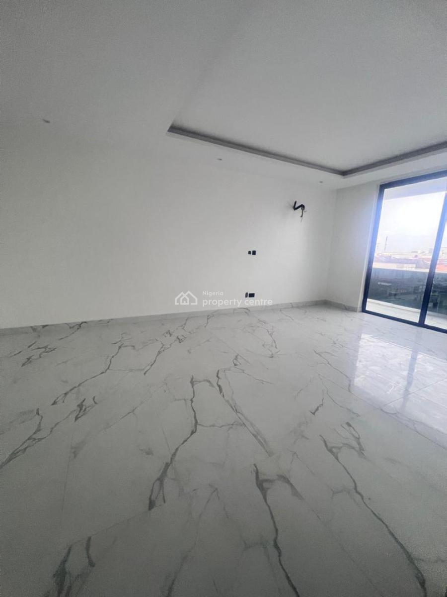 Spacious 5 Bedroom Semi Detached Terrace with Self Compound, Lekki Phase 1, Lekki, Lagos, Semi-detached Duplex for Sale