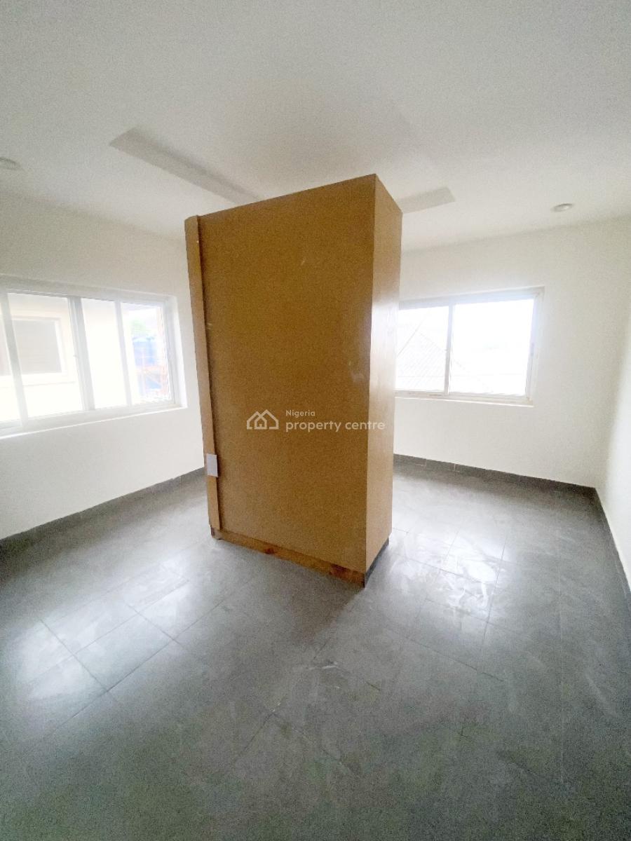 Luxury 3 Bedroom Flat, Gra Phase 1, Magodo, Lagos, Flat / Apartment for Rent