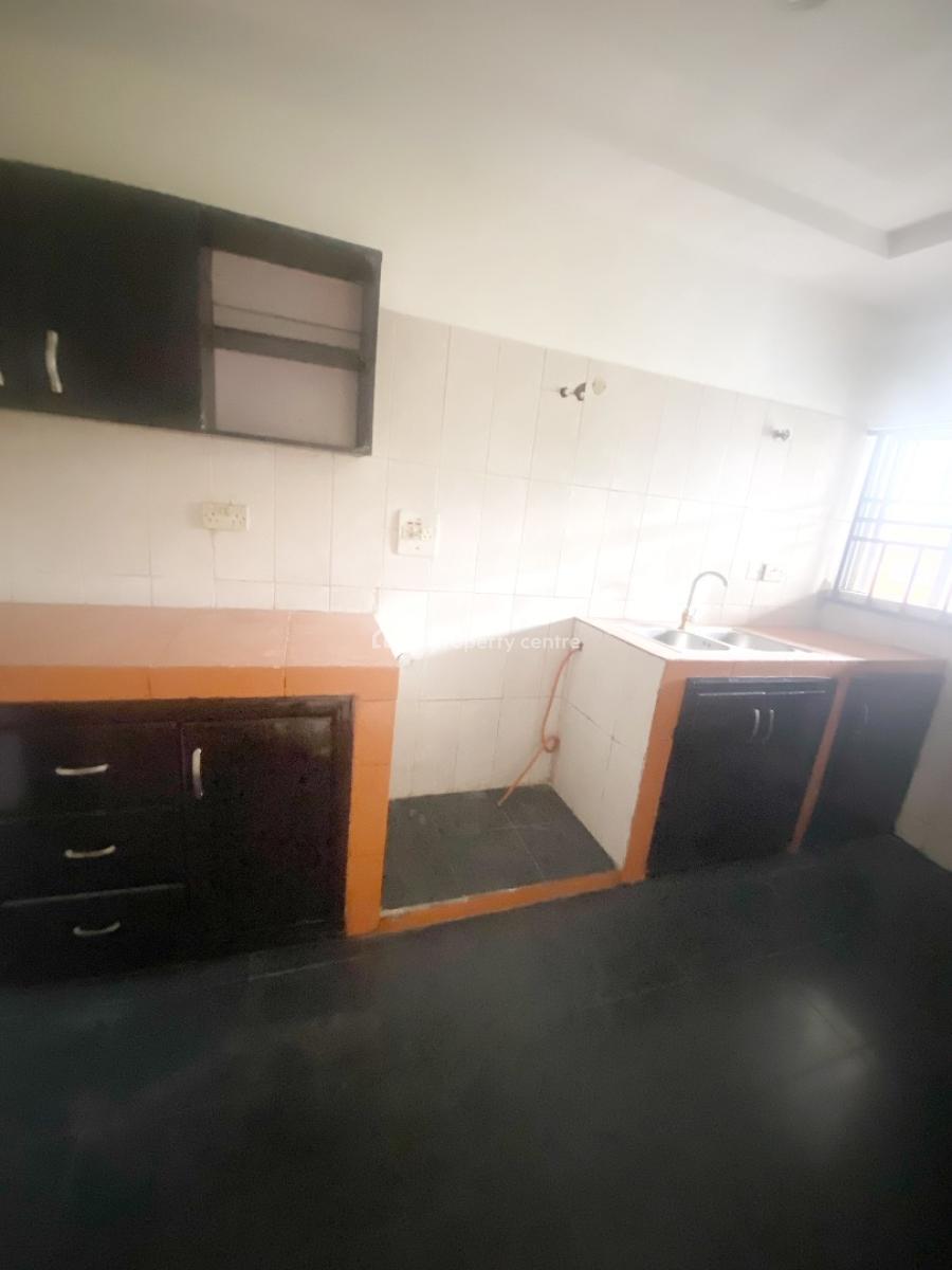 Luxury 3 Bedroom Flat, Gra Phase 1, Magodo, Lagos, Flat / Apartment for Rent