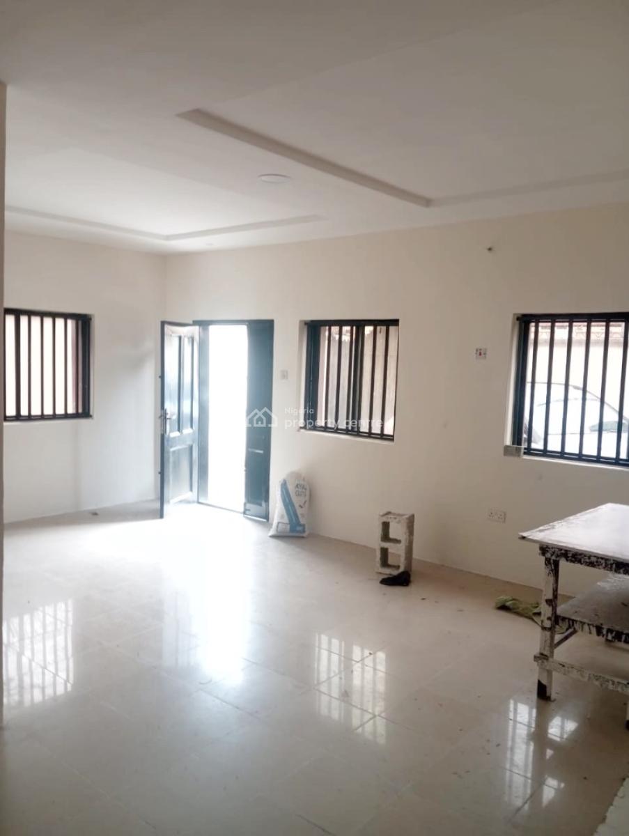 Luxury 3 Bedroom Flat, Gra Phase 2, Magodo, Lagos, Flat / Apartment for Rent