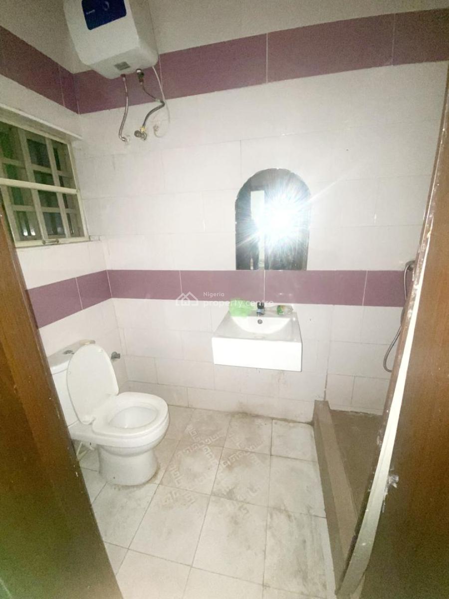 a Well Maintained 5 Bedroom Terrace Duplex with Bq, Gra Phase 1, Magodo, Lagos, Terraced Duplex for Rent