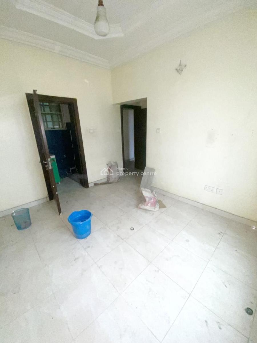 a Well Maintained 5 Bedroom Terrace Duplex with Bq, Gra Phase 1, Magodo, Lagos, Terraced Duplex for Rent