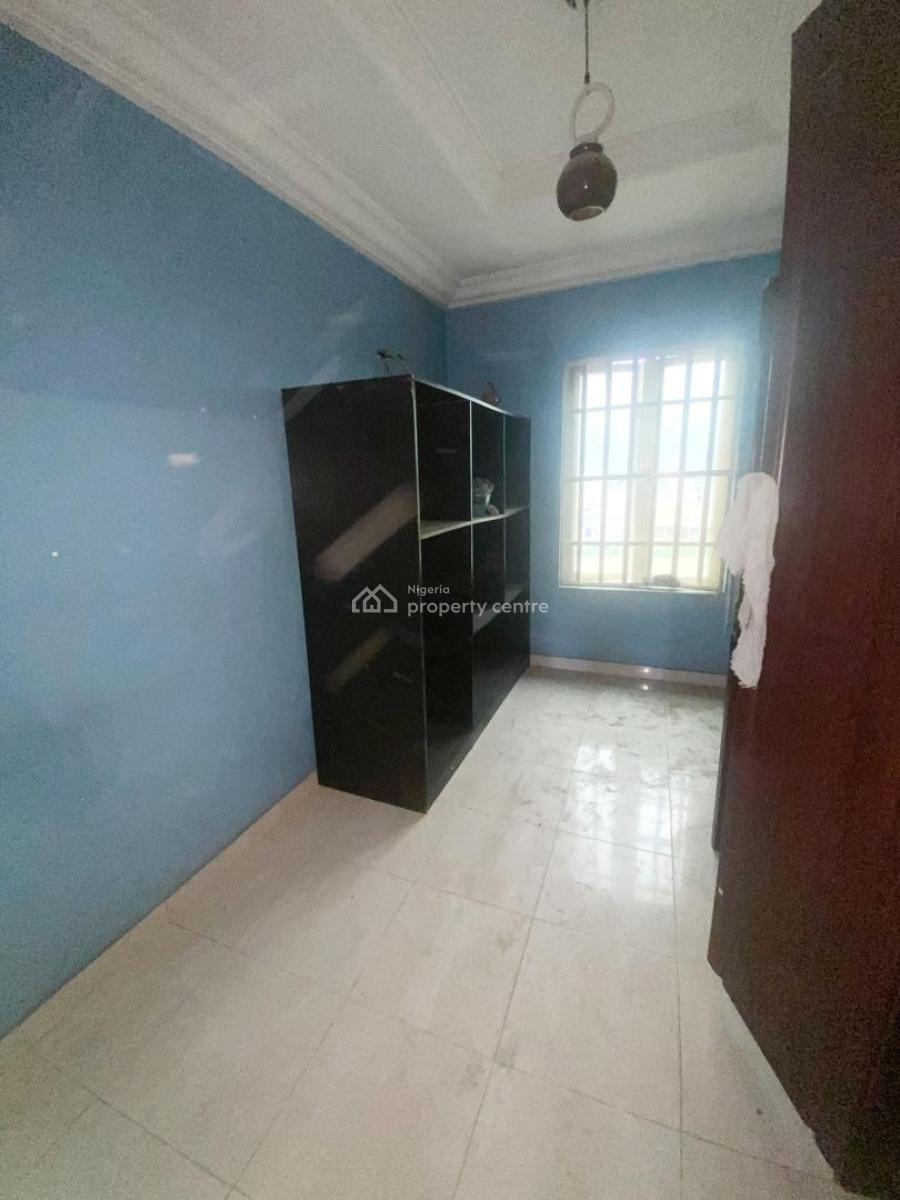 a Well Maintained 5 Bedroom Terrace Duplex with Bq, Gra Phase 1, Magodo, Lagos, Terraced Duplex for Rent