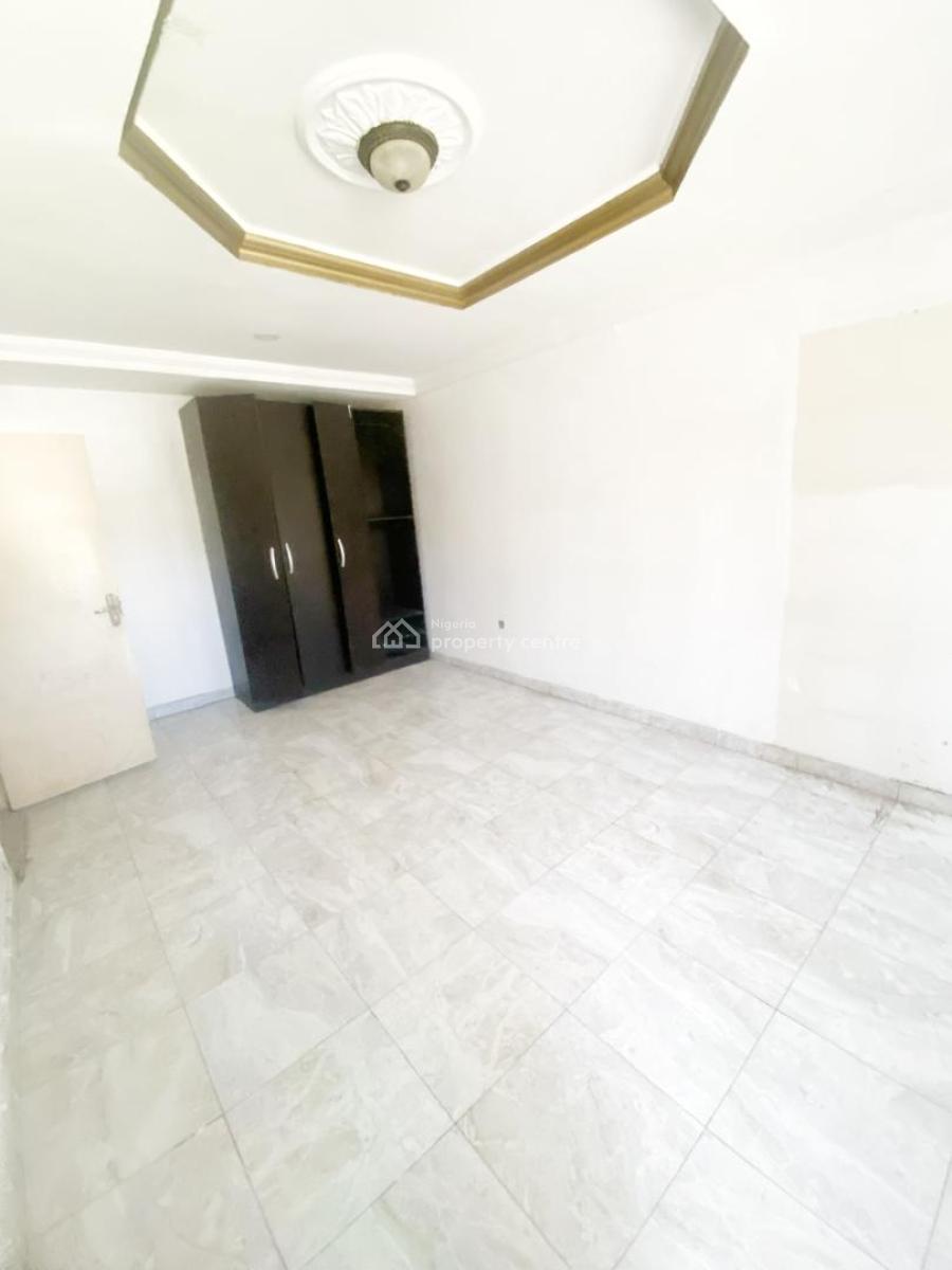 Well Maintained 2 Bedroom Apartment, Gra Phase 1, Magodo, Lagos, Flat / Apartment for Rent