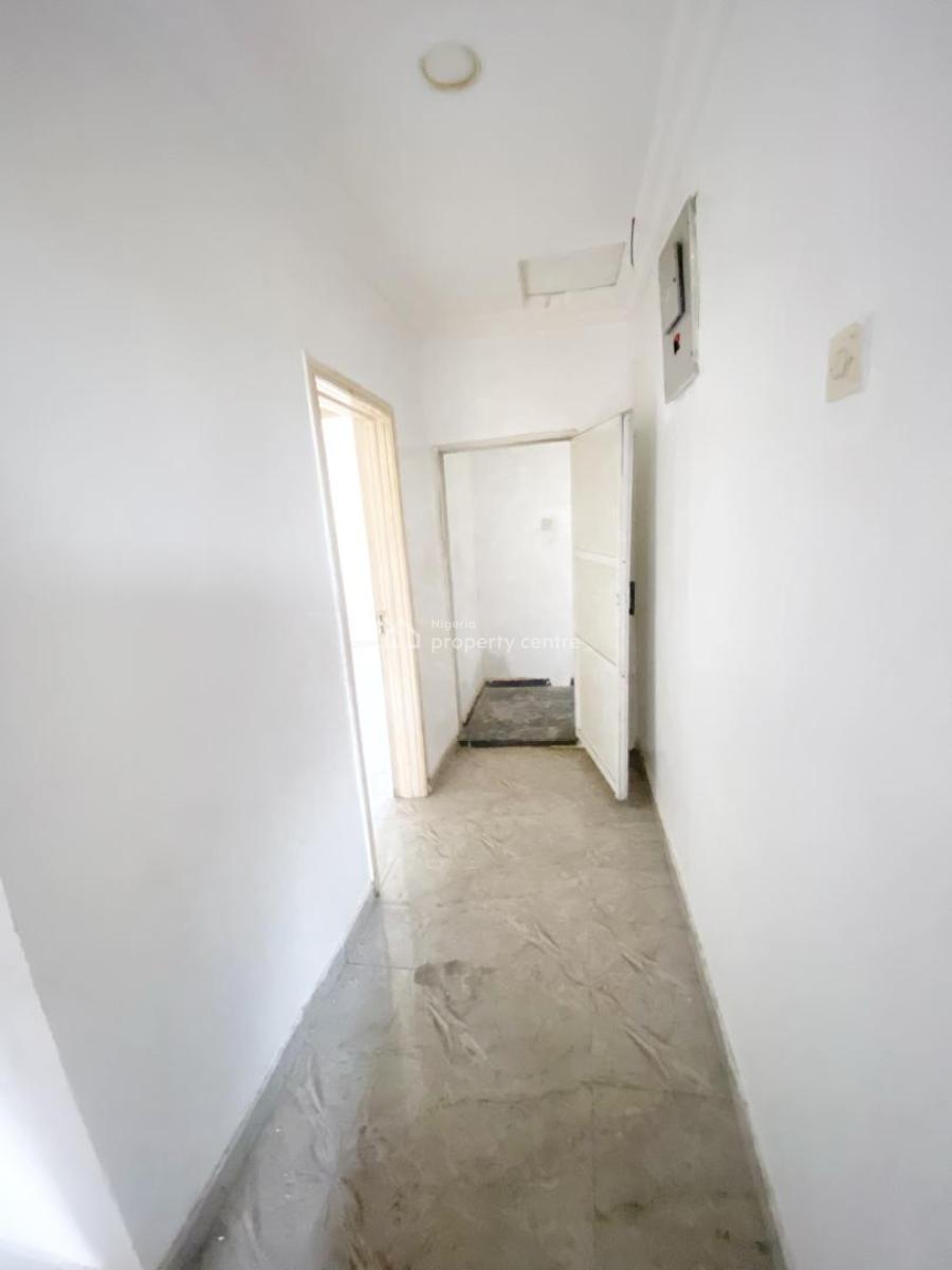 Well Maintained 2 Bedroom Apartment, Gra Phase 1, Magodo, Lagos, Flat / Apartment for Rent