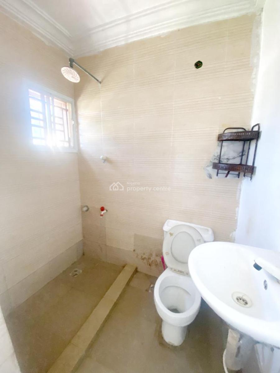 Well Maintained 2 Bedroom Apartment, Gra Phase 1, Magodo, Lagos, Flat / Apartment for Rent