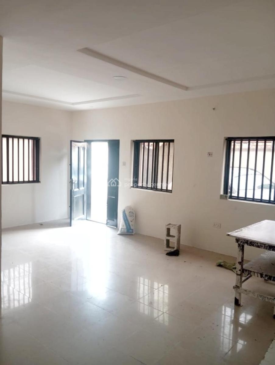 Well Maintained 3 Bedroom Apartment, Gra Phase 2, Magodo, Lagos, Flat / Apartment for Rent