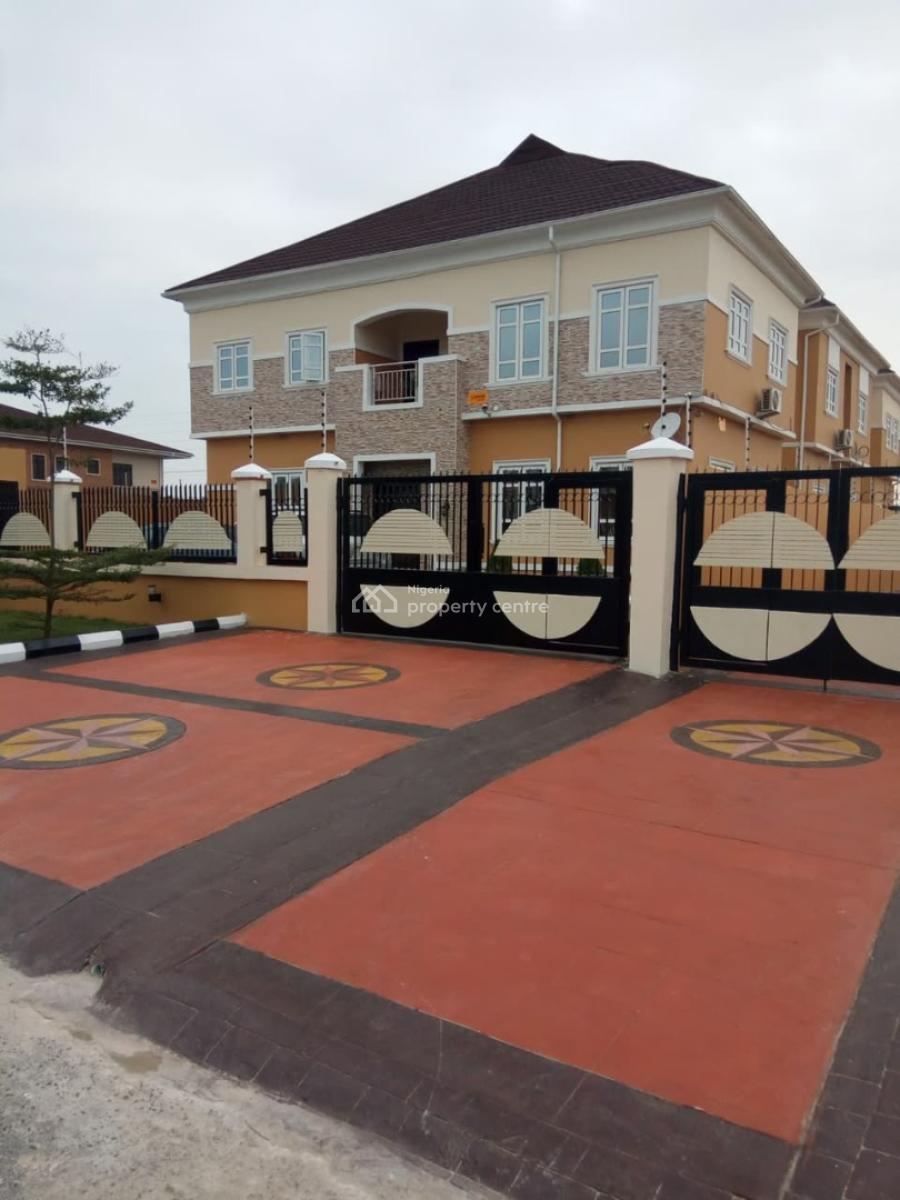 6-bedroom Semi-detached Duplex + Bq  Front Unit, Pinnock Beach Estate,, Lekki, Lagos, Semi-detached Duplex for Sale