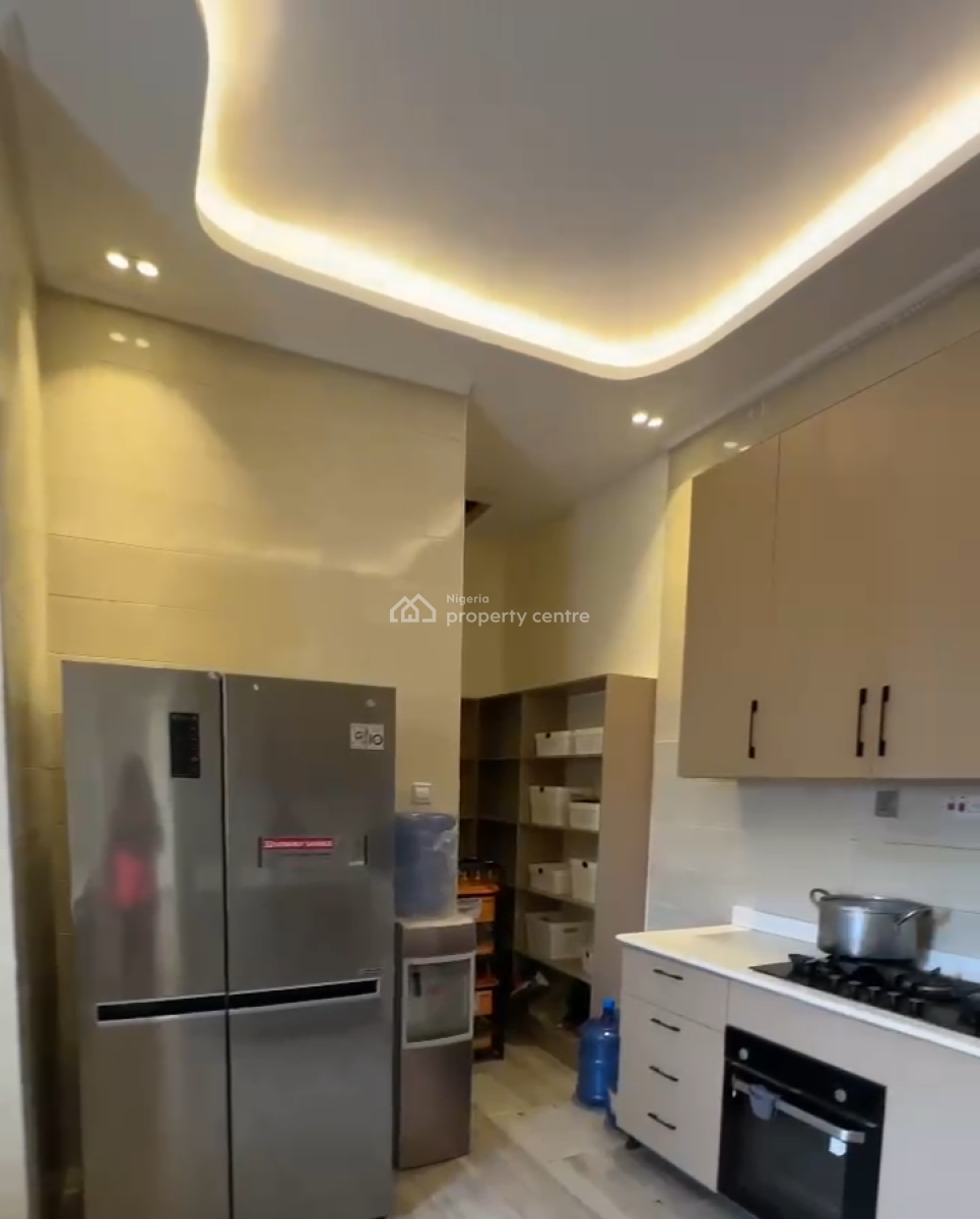 3 Bedroom Apartment, Off Boudilon Road, Ikoyi, Lagos, Flat / Apartment for Sale
