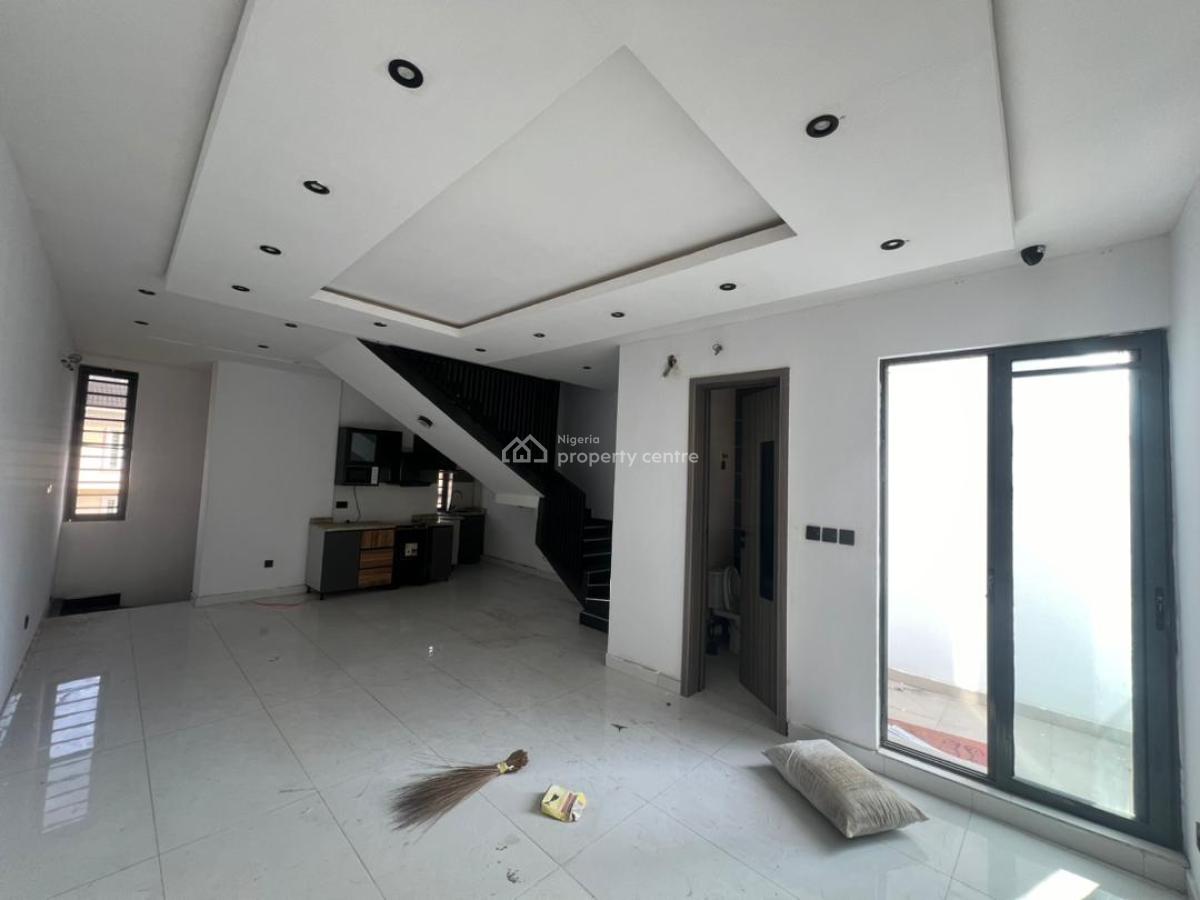 2 Bedroom Terrace Duplex, Ologolo, Lekki, Lagos, Terraced Duplex for Rent