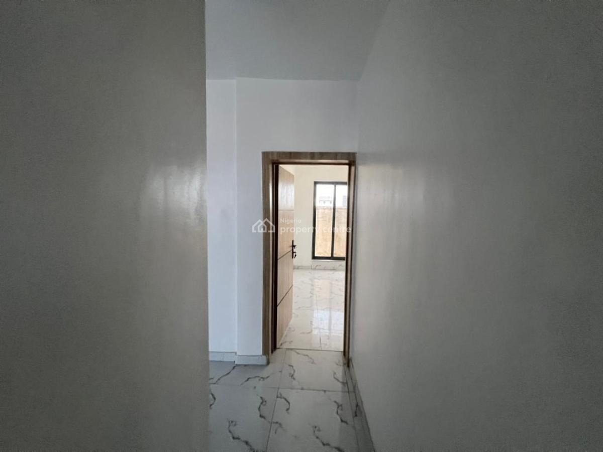 3 Bedroom Penthouse with Elevator, Ologolo, Ologolo, Lekki, Lagos, House for Rent