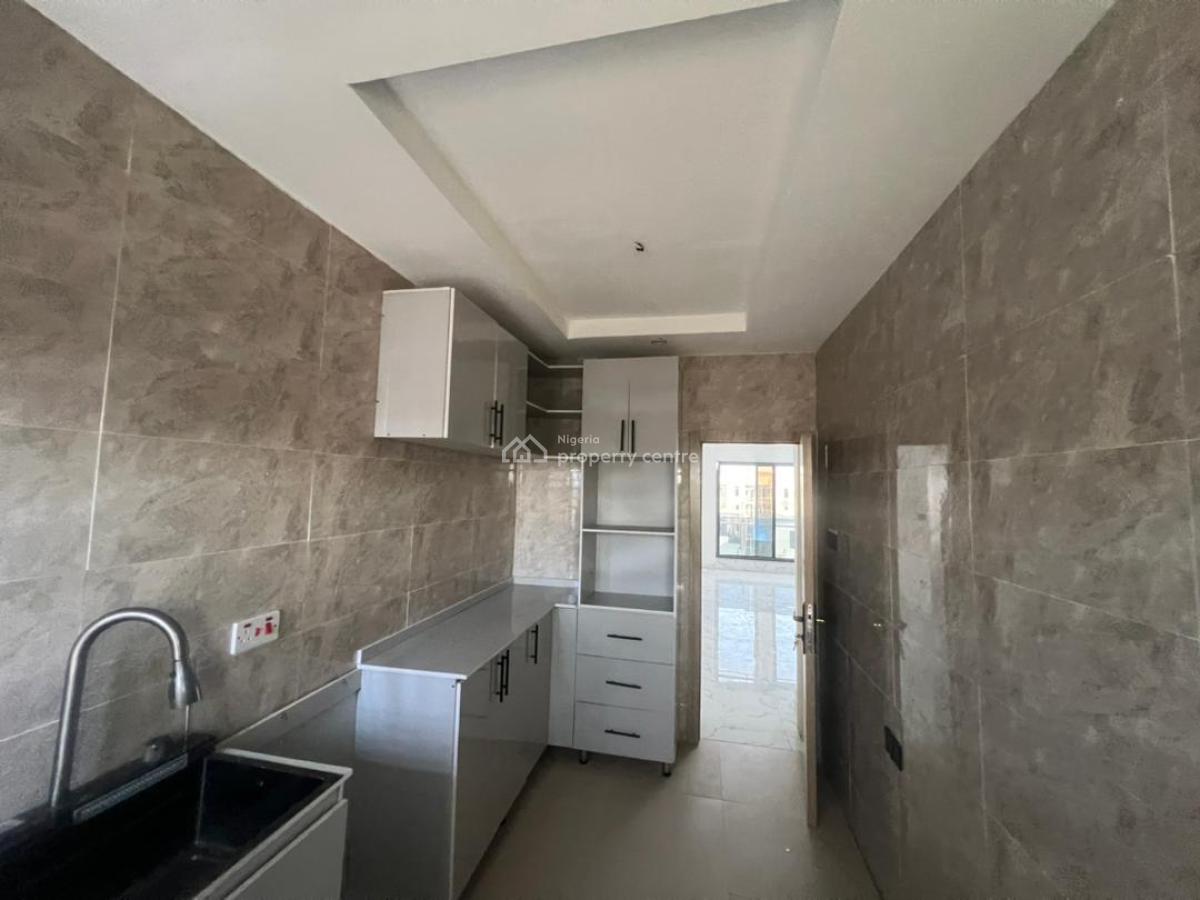 3 Bedroom Penthouse with Elevator, Ologolo, Ologolo, Lekki, Lagos, House for Rent