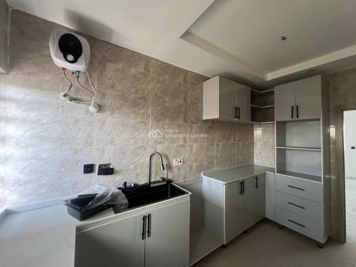 3 Bedroom Penthouse with Elevator, Ologolo, Ologolo, Lekki, Lagos, House for Rent