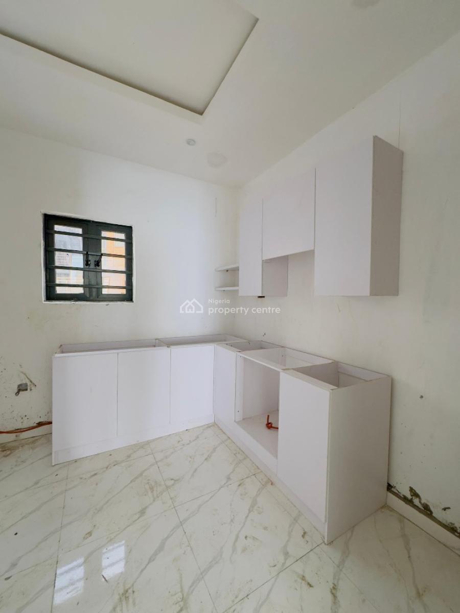 Newly Built 3 Bedroom Apartment with Bq, Gbagada, Lagos, Flat / Apartment for Sale