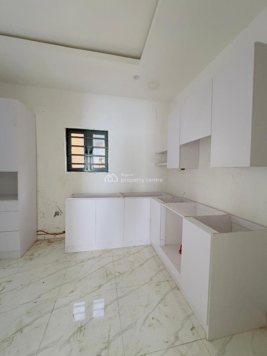 Newly Built 3 Bedroom Apartment with Bq, Gbagada, Lagos, Flat / Apartment for Sale
