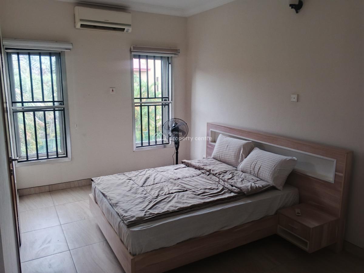 3 Bedrooms Tastefully Finished Fully Furnished 1st Floor Flat, Ologolo, By Dominion Plaza, Lekki Expressway, Lekki, Lagos, Flat / Apartment for Rent